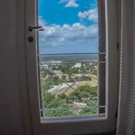 I Due Cuori Vista Mare オストゥーニ